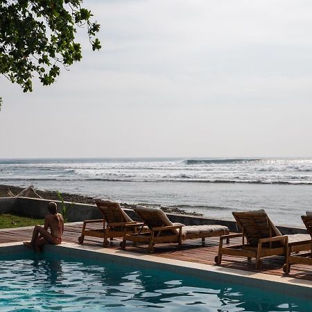 Krui The Ujung Bocur Bungalows מראה חיצוני תמונה
