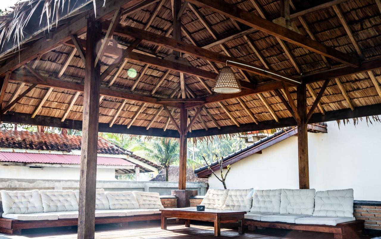 Krui The Ujung Bocur Bungalows מראה חיצוני תמונה