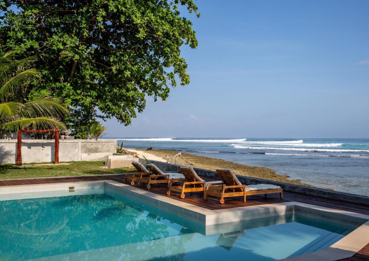Krui The Ujung Bocur Bungalows מראה חיצוני תמונה